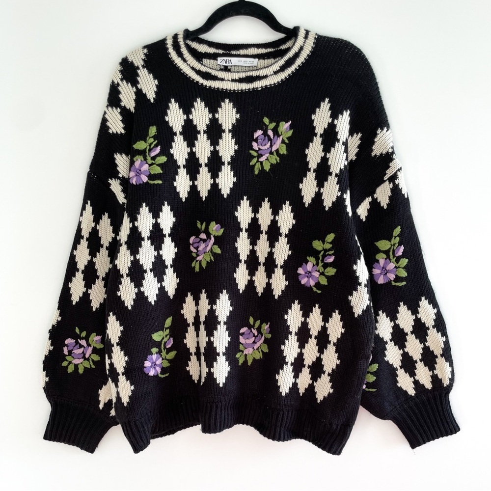 Zara Black and White Sweater with Purple Floral Design - Picture 2 of 8